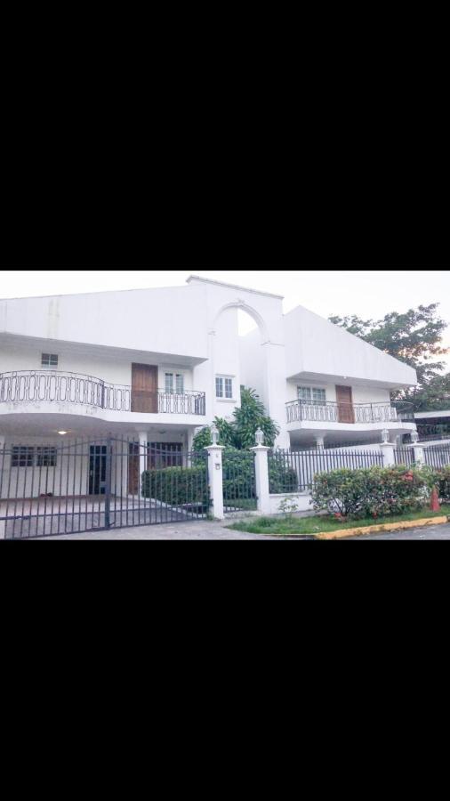 Villa Casa Duplex Privada Con Piscina Panama Stadt Exterior foto